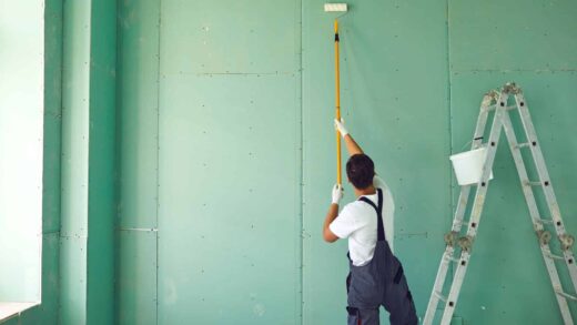 Assurance&#x20;d&#x00E9;cennale&#x20;peintre&#x20;&#x3A;&#x20;tout&#x20;savoir&#x20;pour&#x20;exercer&#x20;en&#x20;toute&#x20;s&#x00E9;r&#x00E9;nit&#x00E9;